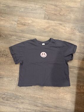 Vibe Black Short-Sleeve Tee with Pink Smiley